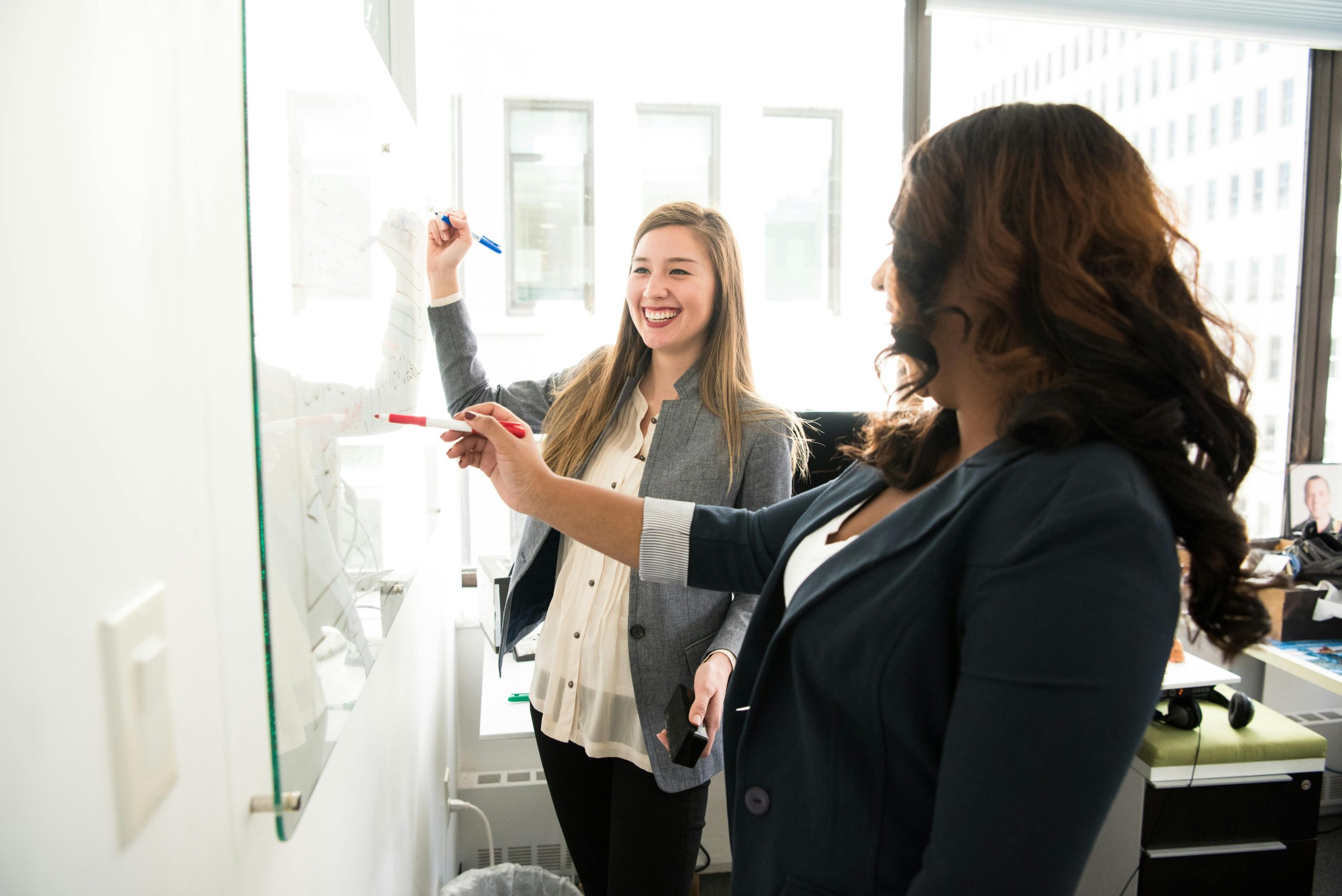 Read more about the article Creando impacto sostenible: liderazgo femenino, emprendimiento social e inclusión en Centroamérica